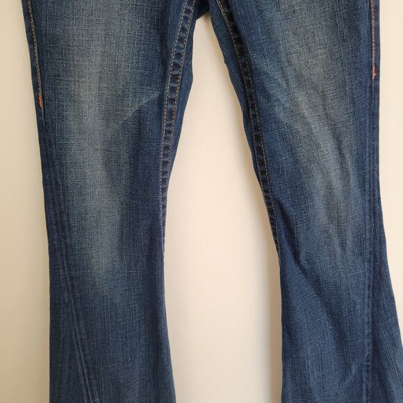 True Religion Joey Low Rise Flare Jeans Saddle Stitch Twisted Seam Women 28 - Picture 7 of 13